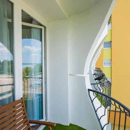 Black Swan Panorama Apartment